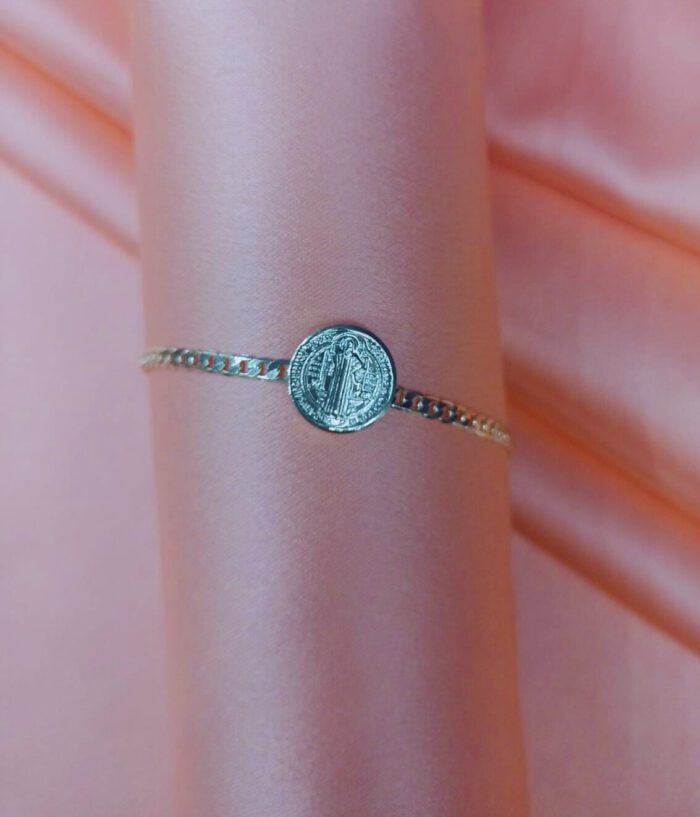 Pulseira Medalha São Bento Banhada a Ouro 18K
