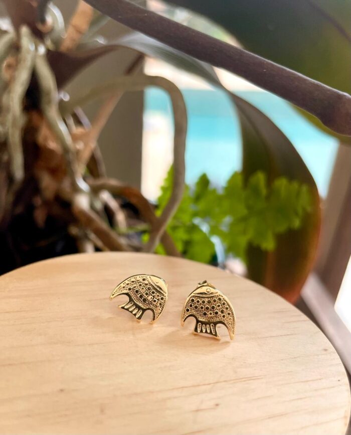 Brinco Peixe Banhado a Ouro 18K - Imagem 2