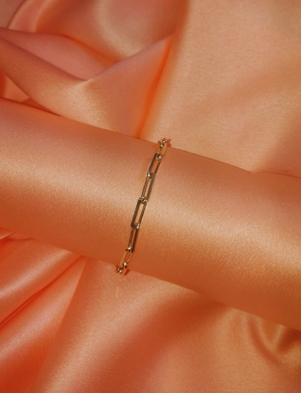 Pulseira Elo Cartier Adamantado Banhada a Ouro 18K