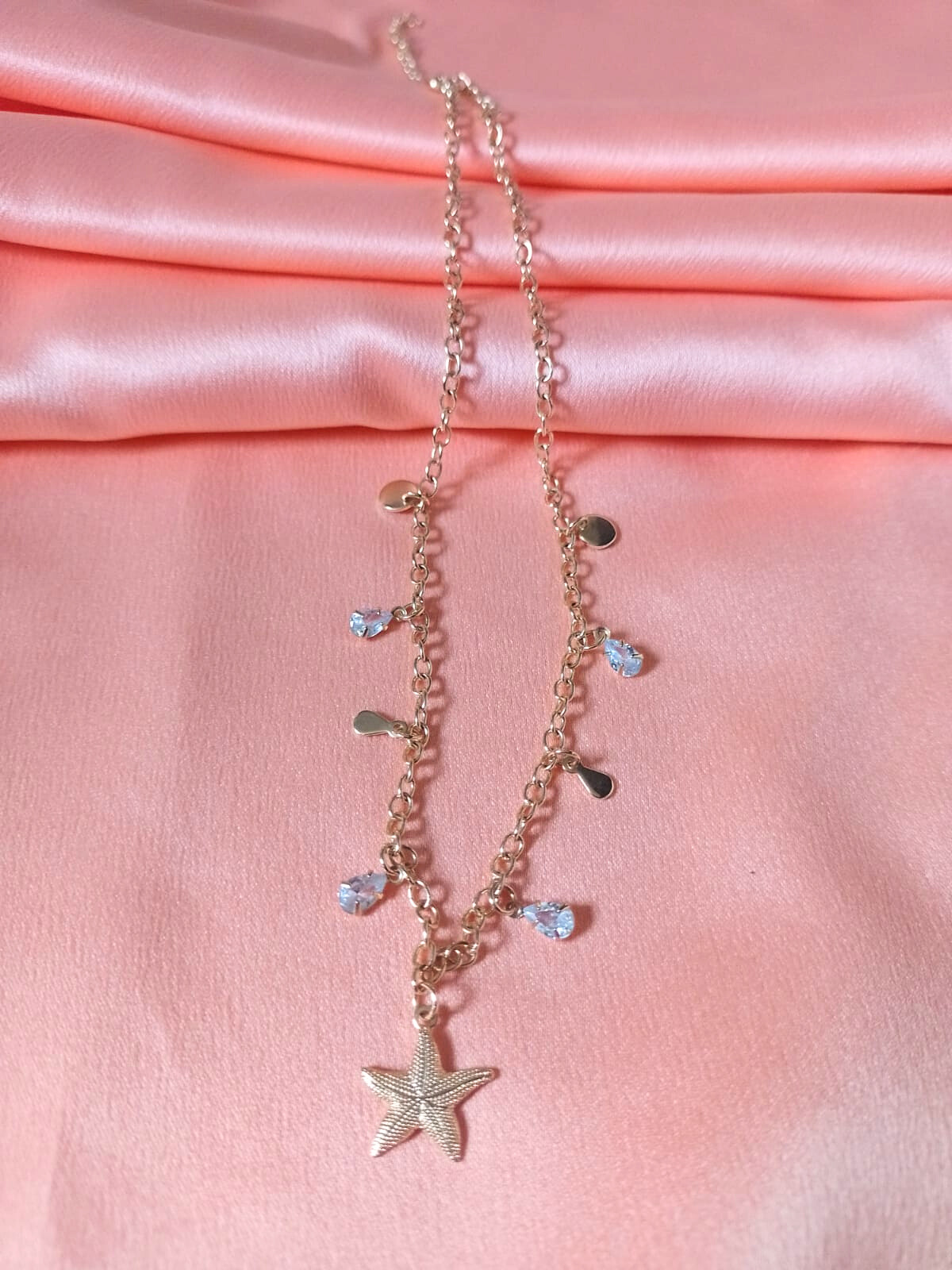 Choker Estrela com Gotas de Zircônias Banhado a Ouro 18k - Imagem 2