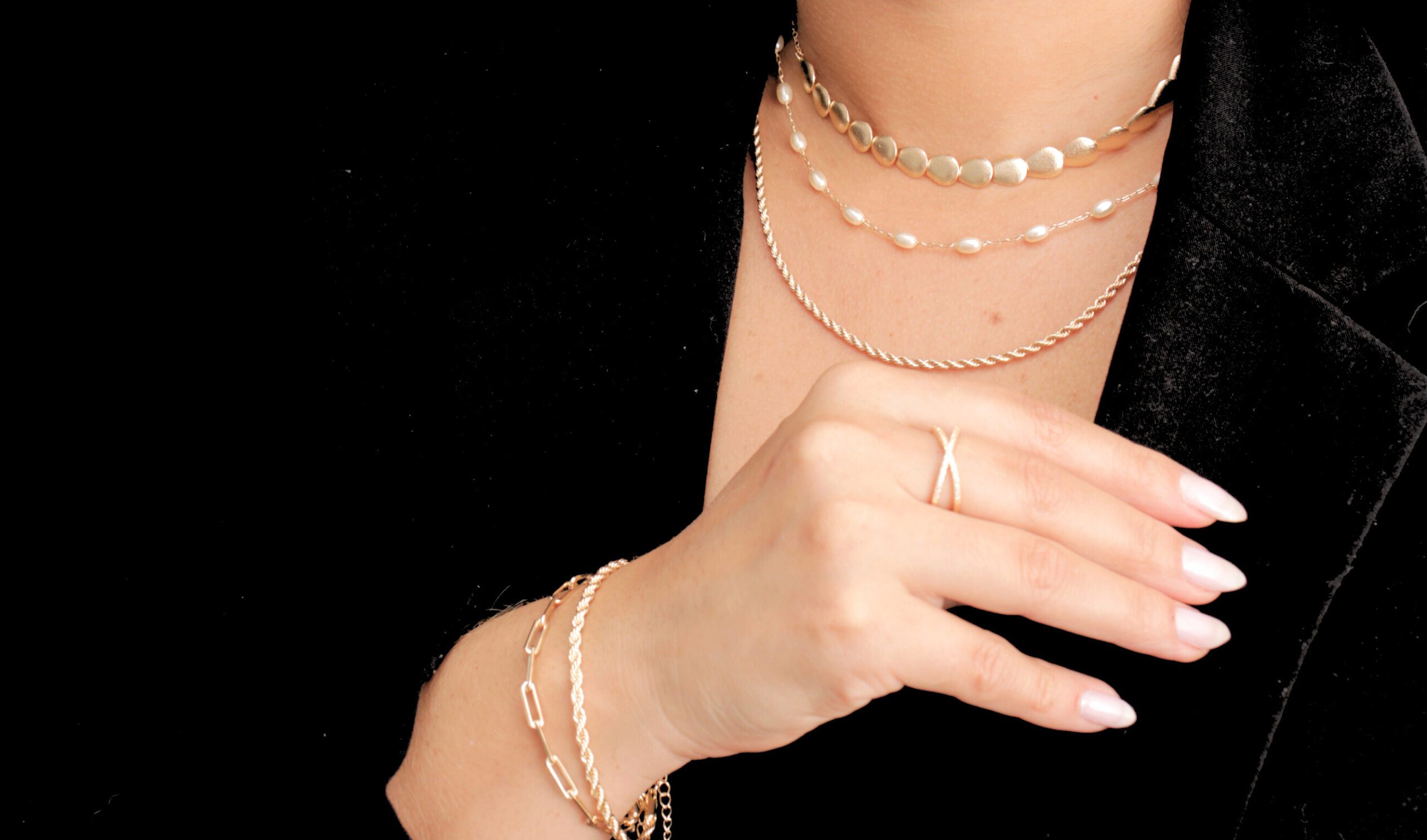 Pulseira Elo Cartier Adamantado Banhada a Ouro 18K - Imagem 2