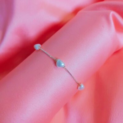 Pulseira Pérola em Formato de Coração Banhada a Ouro 18K