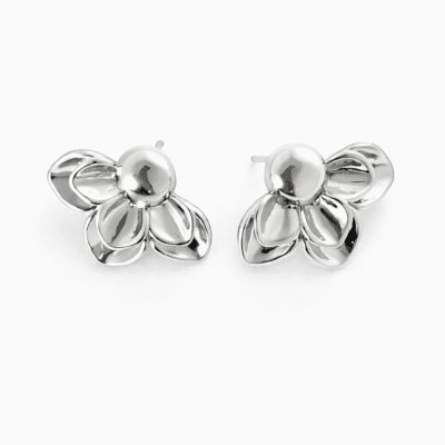 Brinco Meia Flor Invertida Banhado a Ródio Branco