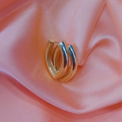 Brinco Argola Gota Tubo Liso Banhado a Ouro 18K