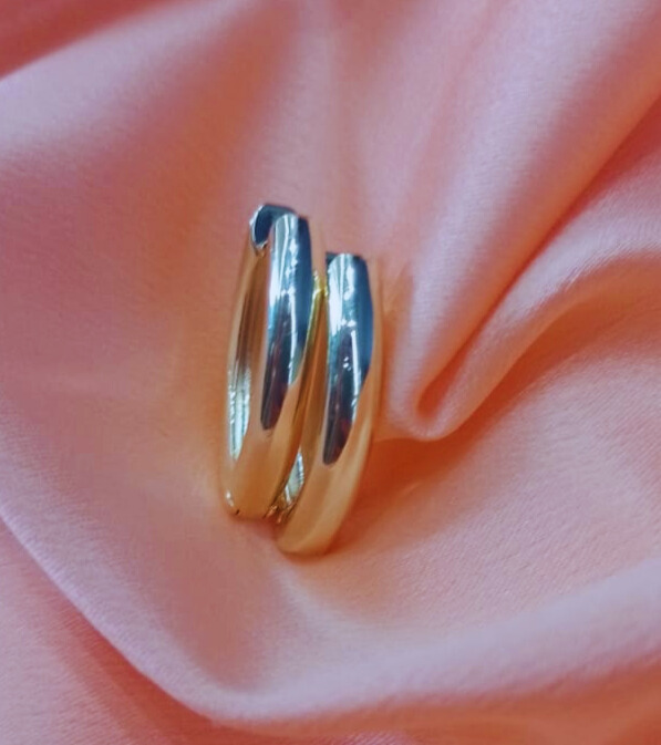 Brinco Argola Gota Tubo Liso Banhado a Ouro 18K - Imagem 2