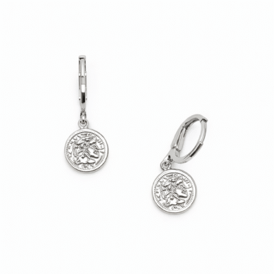Brinco Click com Pingente Medalha Moeda – Banho em Ródio Branco